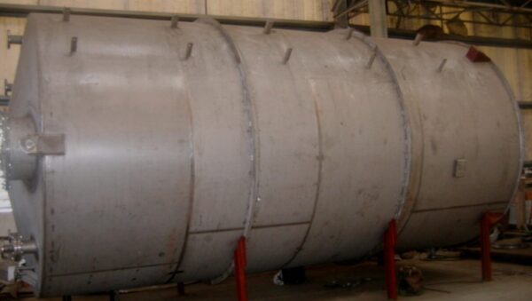 solvent-storage-tank-30-kl-capacity-ss-316